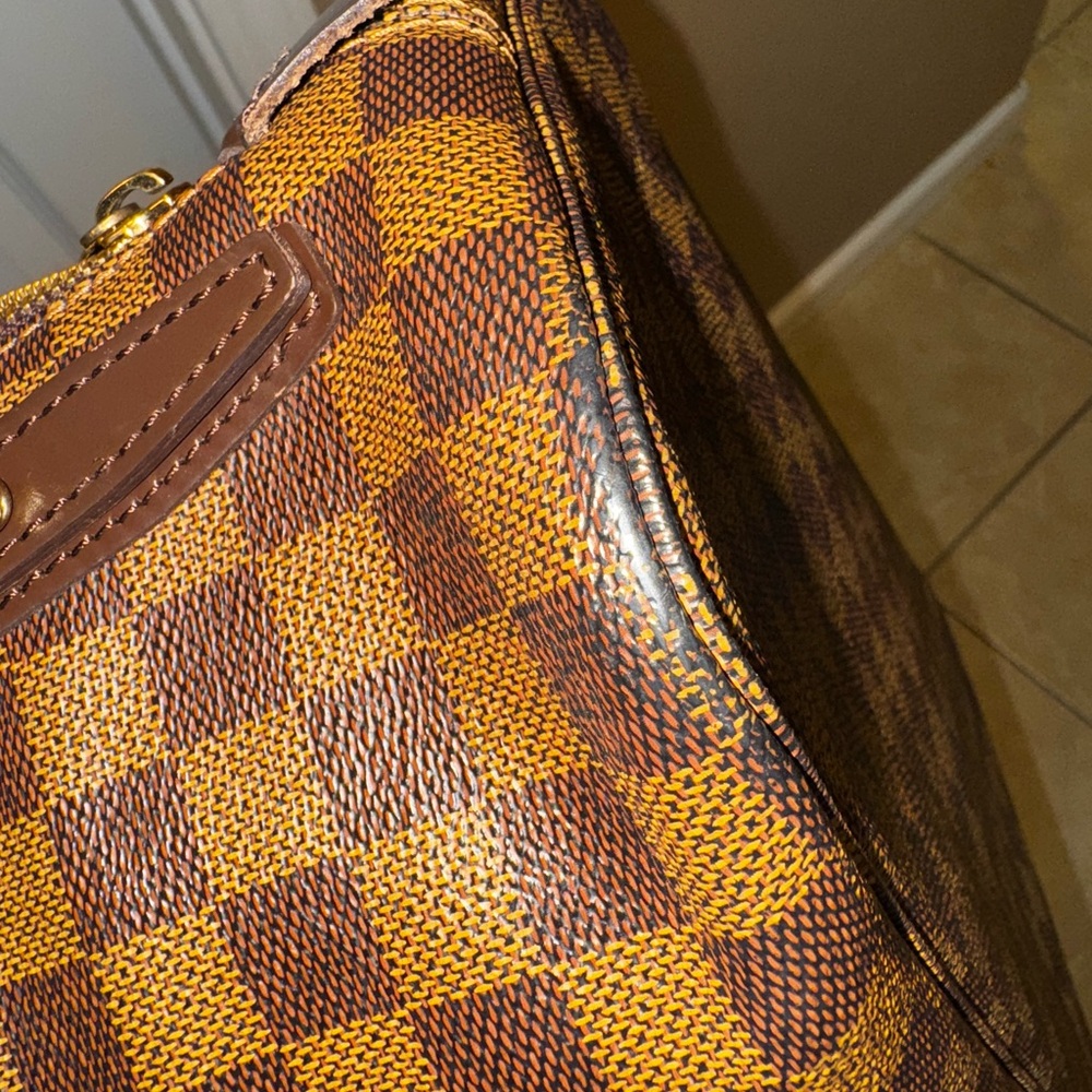 Louis Vuitton Cabas Rivington tote. With COA from entrupy. - Picture 11 of 17
